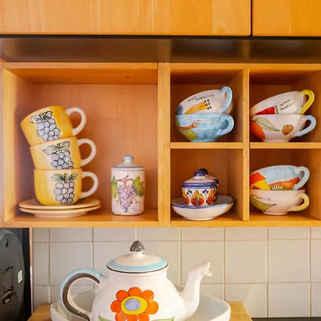 Piccolo Antico Appartamento *